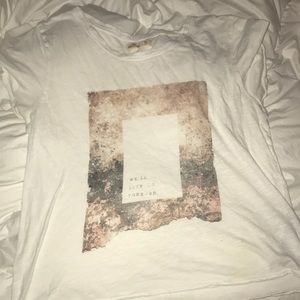 Hollister Graphic Tee